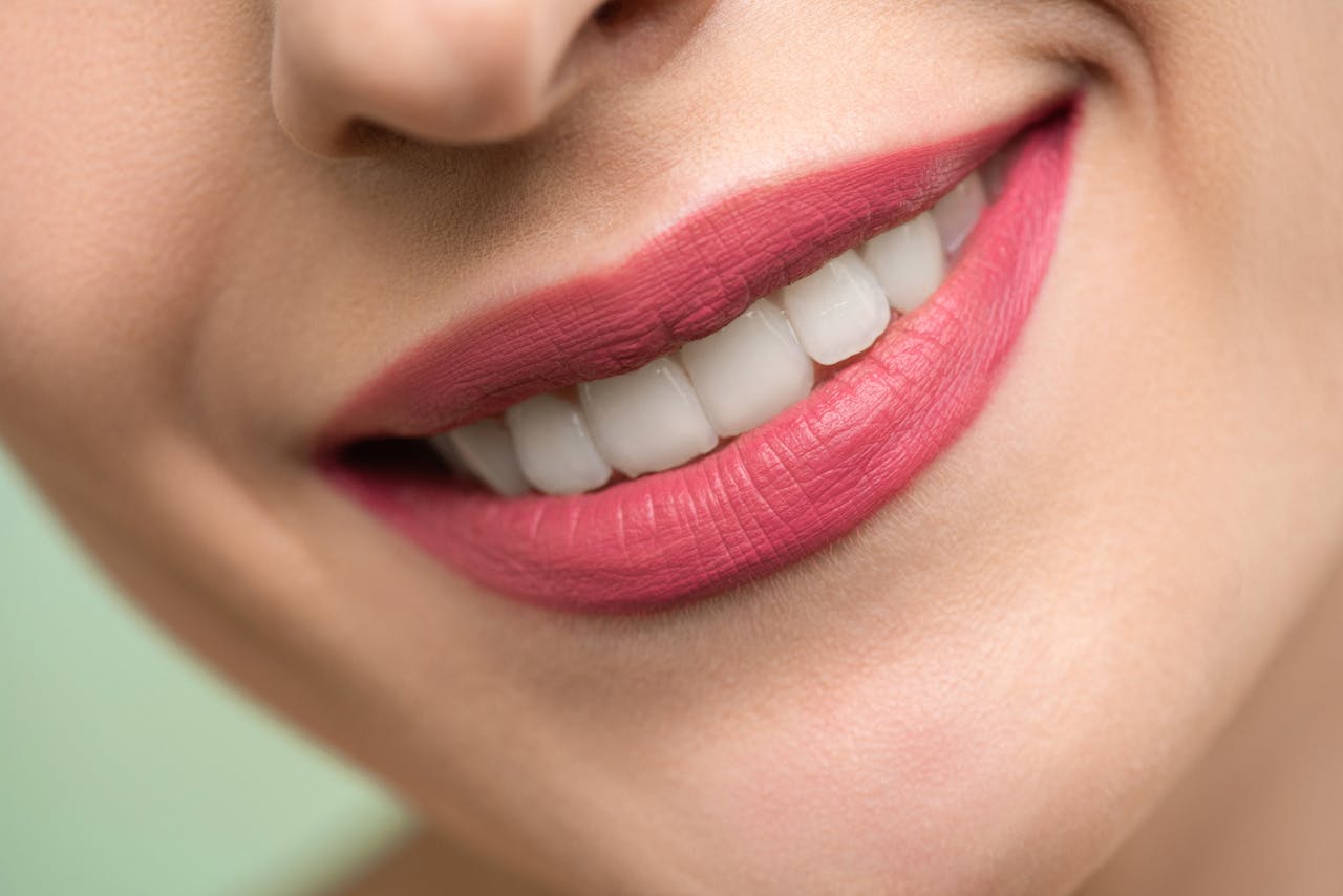 What Makes Professional Teeth Whitening a Standout in Sydney’s Cosmetic Dentistry Landscape?